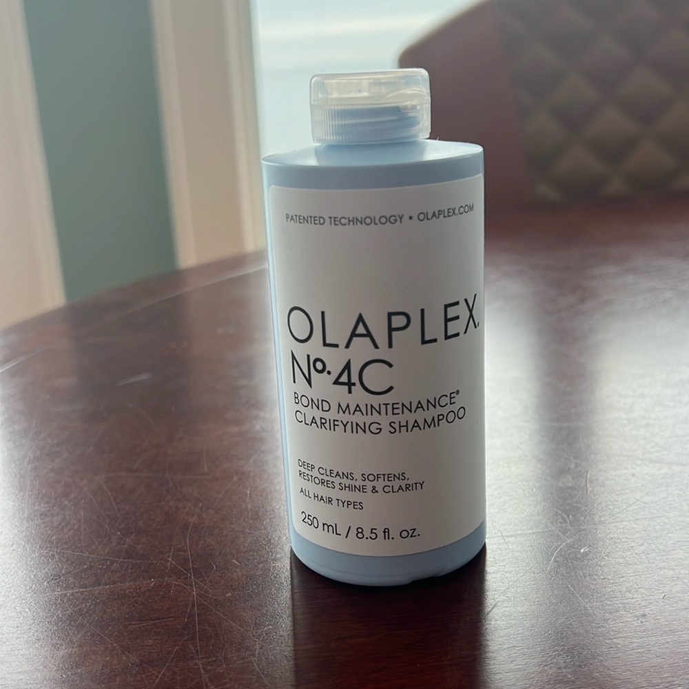Olaplex No 4C Bond Maintenance Clarifying Shampoo 8.5 oz